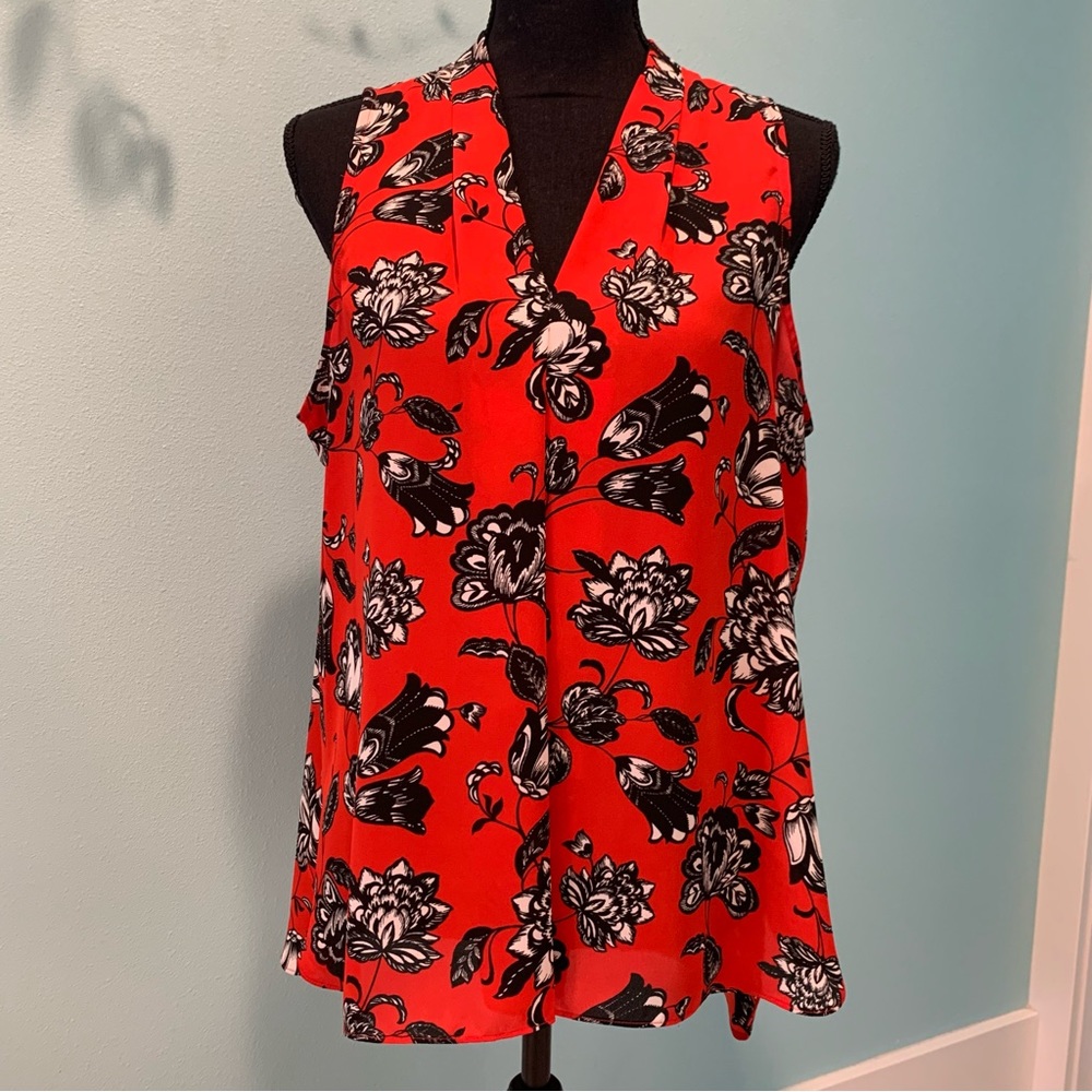 EUC Vince Camuto Sleeveless Floral Blouse